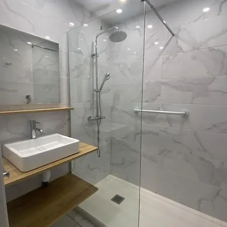 4 People Apartment *