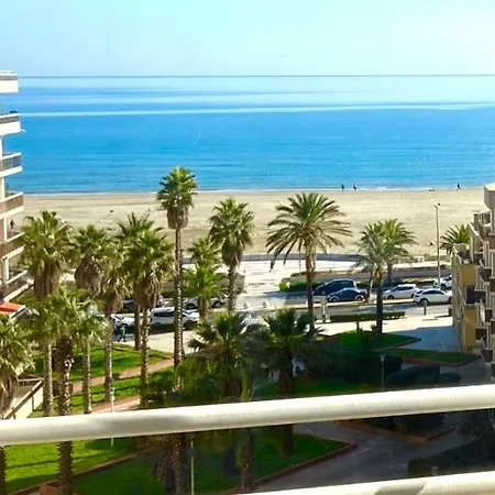 4 People Canet-en-Roussillon