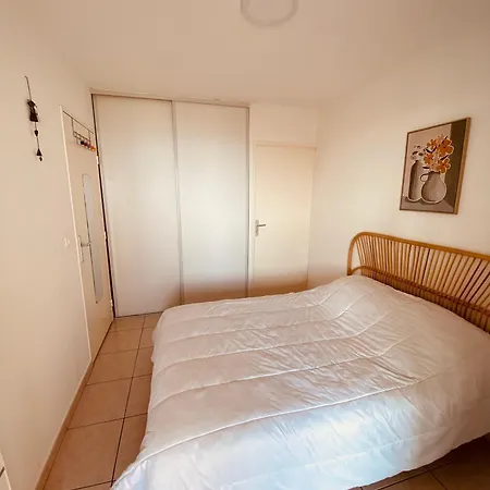 Apartment 4 People